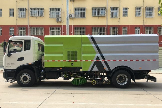 道路清扫车多少钱一辆