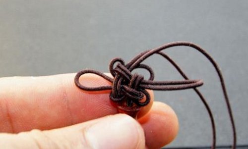 穿星月菩提常见的打结方法