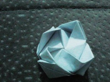 扫墓的白花怎么做折纸