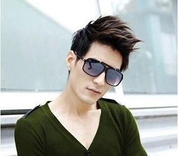 形容男生好看的词语有哪些？