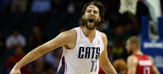 约什·麦克罗伯茨的介绍