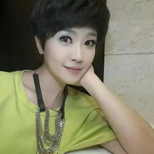 黄国伦老婆是谁？