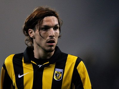 哈维纳尔的成长经历