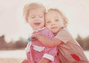 一般男女谈恋爱的时候，男朋友把女朋友的腰搂着女朋友有感觉吗？