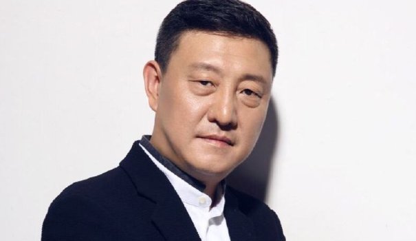 “高高的白桦林里，有我的青春在流淌”是哪首歌中的歌词