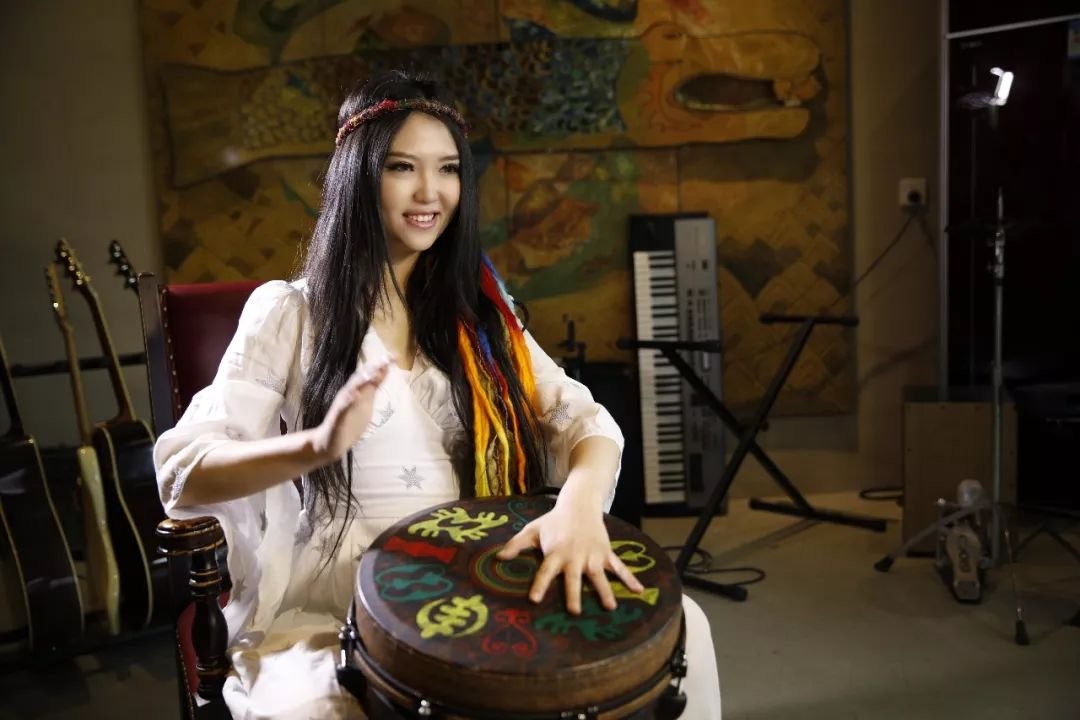 就在这一瞬间，才发现……这首歌叫什么？