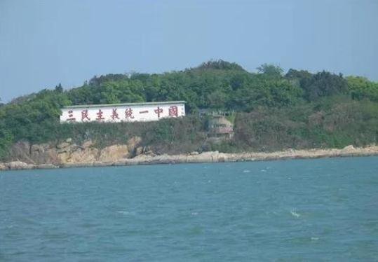厦门岛与金门岛之间的海叫什么海？