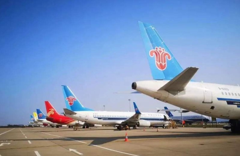 因乘客拒戴口罩致飞机延误，东航对此有何回应？