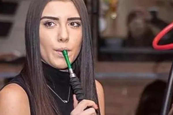 水烟是怎么抽的呢?