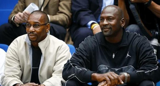 耐克乔丹总裁承认在56年前杀过人，56年前的他是个怎样的人？