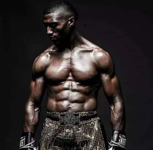 中国散打队长公开挑战马库斯，死神方便似乎不太看好，这究竟是怎么一回事？