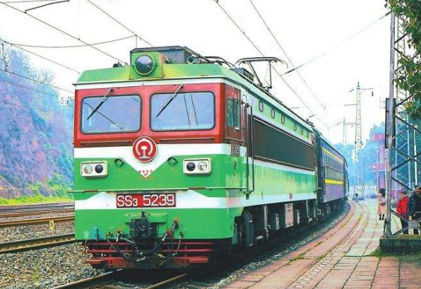 北京西站到河北省邢台市清河县火车站时刻表