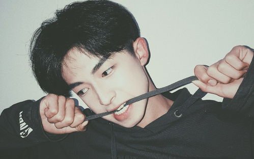 INTO1否认刘宇学历造假，这是怎么回事？