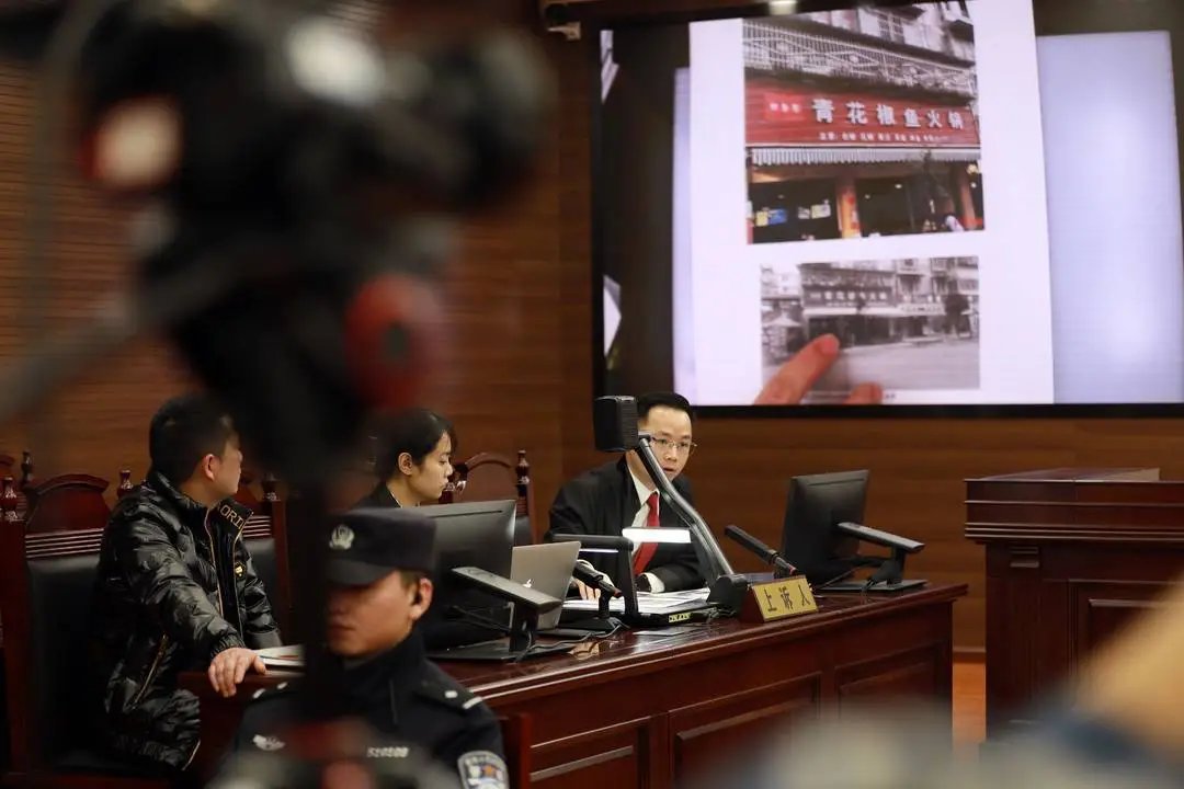 蒙古 “17岁少女产子案”二审改判：判三缓四，为什么会发生这样的悲剧？