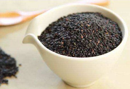 黑米黑豆黑芝麻核红枣枸杞有什么作用