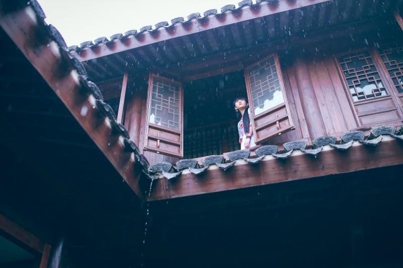 诗词中的“西楼”到底指的是什么?