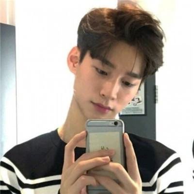 形容男生好看的词语有哪些？