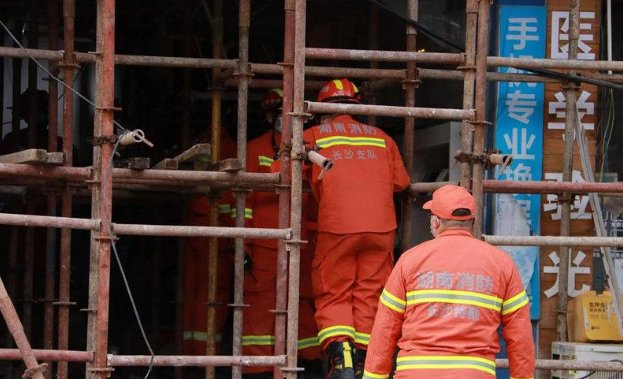 长沙塌楼事故现场生命通道基本打通，后续救援工作将如何实施？