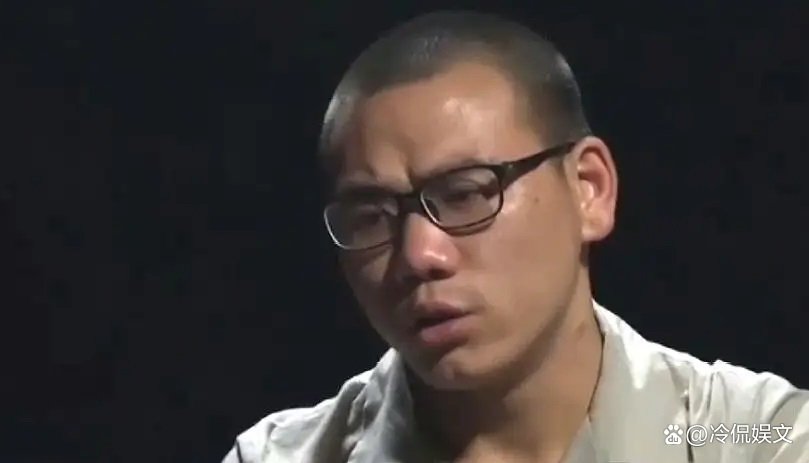 好邻居是福，坏邻居是祸，男子借故骗来房门奸污女邻居，应当如何判？