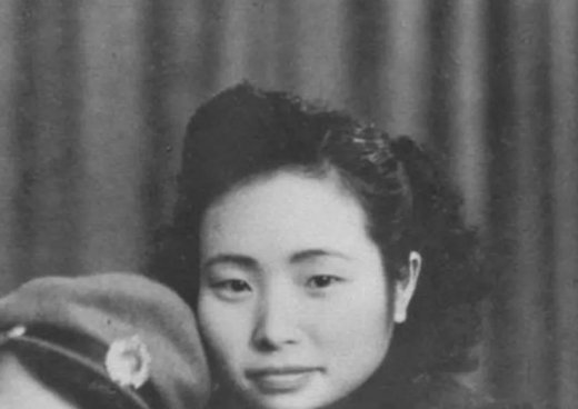 《红岩》都有哪些主要人物？