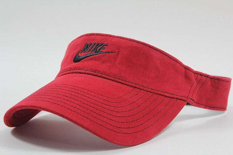 户外运动服饰必修课！高尔夫运动帽和网球帽之间的区别在哪里