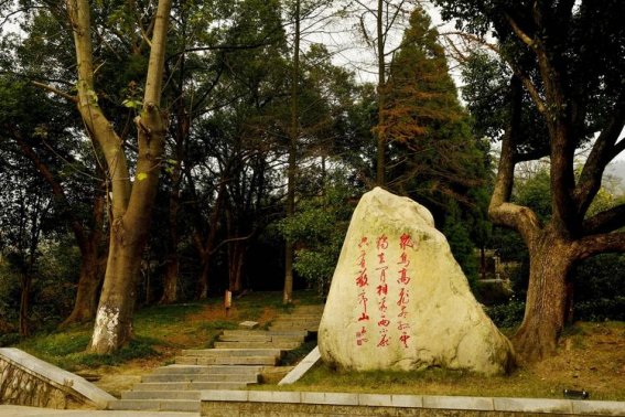 独坐敬亭山古诗写作背景