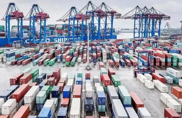 推动中资入股汉堡港，朔尔茨为何急盼中资入股？