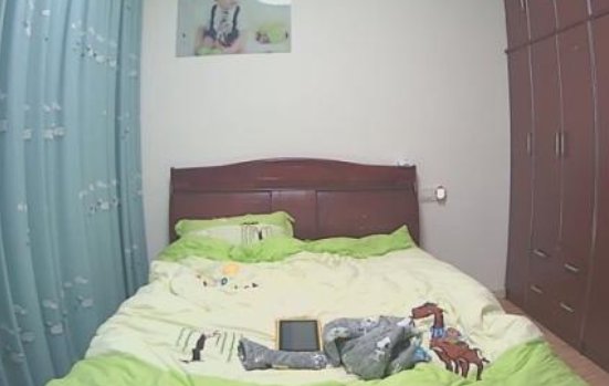 儿子报警称被父亲用摄像头监视，孩子有什么隐私竟为此害怕？