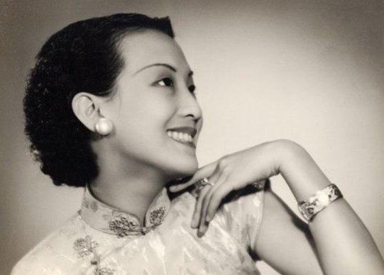 高高的树上结槟榔，这首歌叫什么名字