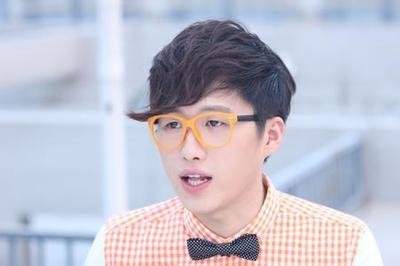 最近的一首说唱歌。里面有句。高手高手高高手。打遍天下无敌手。求解这是哪首歌