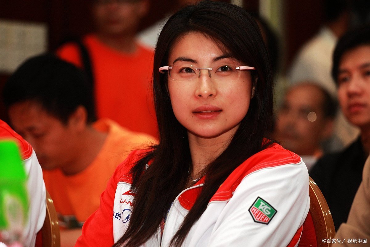 郭晶晶闺蜜去世18天才下葬，去世的原因到底是什么？