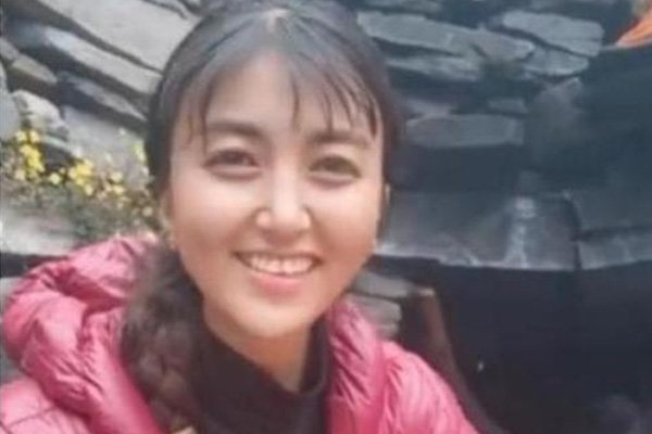 遭前夫纵火烧伤的网红拉姆,目前情况如何了,醒了吗?