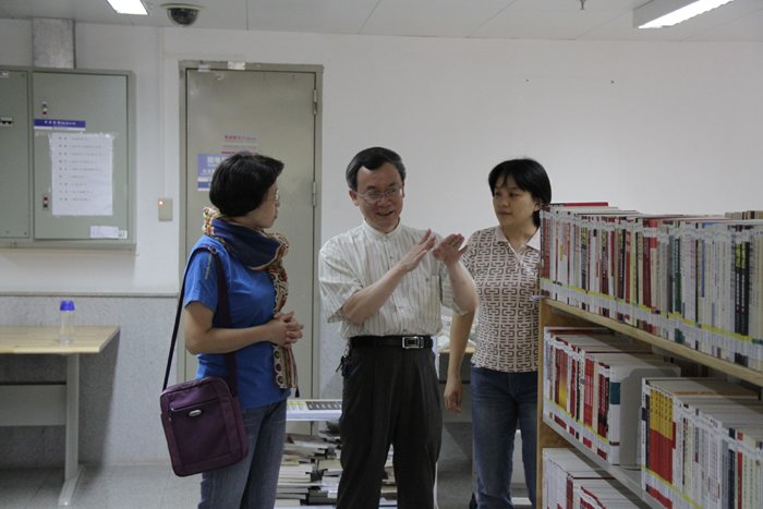 广州中医药大学图书馆的介绍