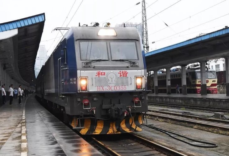 K1011列车途径站