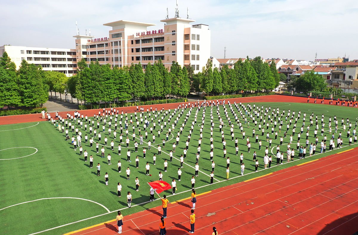 来往造句子一年级