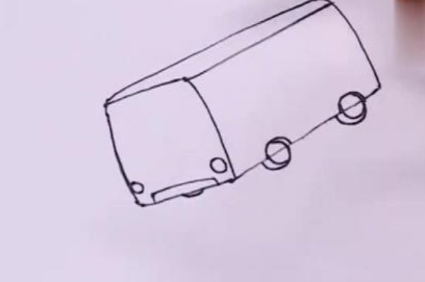 公交车简笔画怎么画呢？