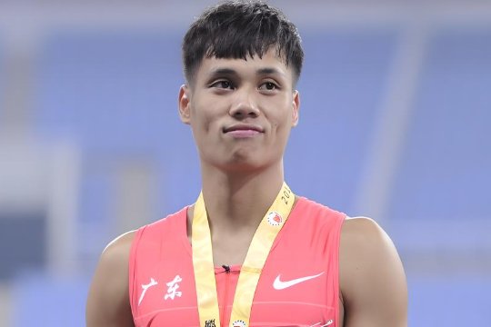 莫有雪为什么退役