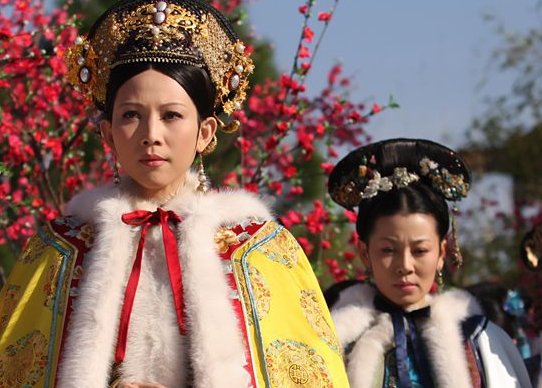 《甄嬛传》里皇后的结局是什么？