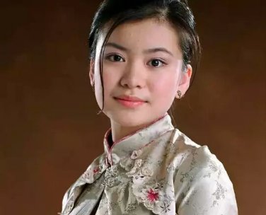 秋是哪个学院的