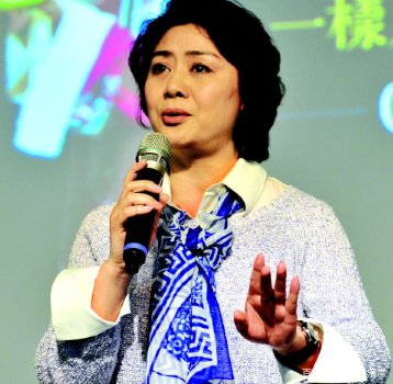 被很多人称为“京剧第一美人”的李胜素，到底是一个什么样的人？