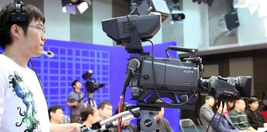 老八是什么梗啊，看b站一些视频一直有人刷，是奥利给吗？