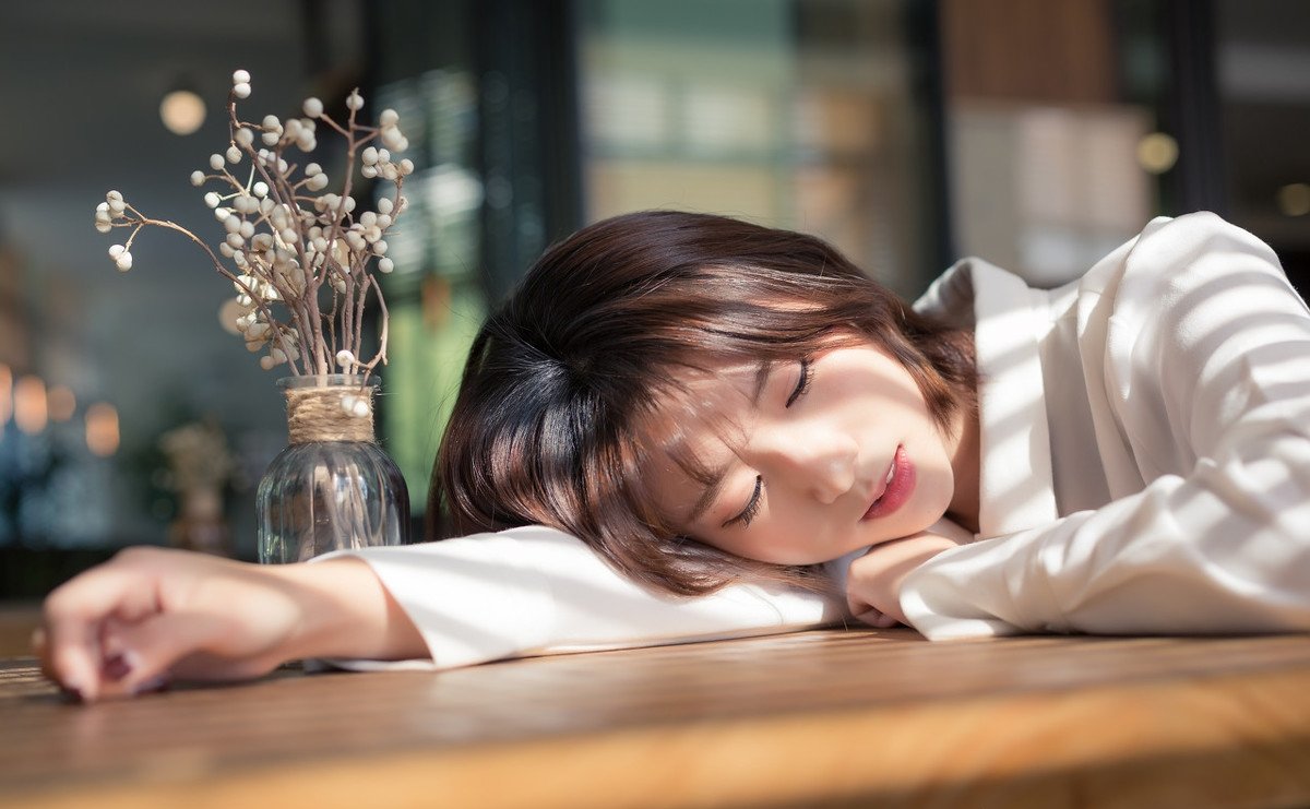 和男朋友半月没联系,该怎么办?