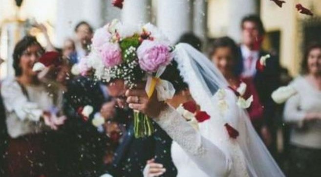 给你们这句歌词出自哪首歌曲？