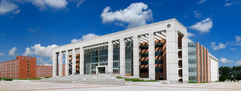 长春中医药大学图书馆的介绍