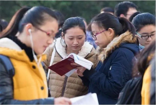 湖北公务员考试报名时间是什么时候？