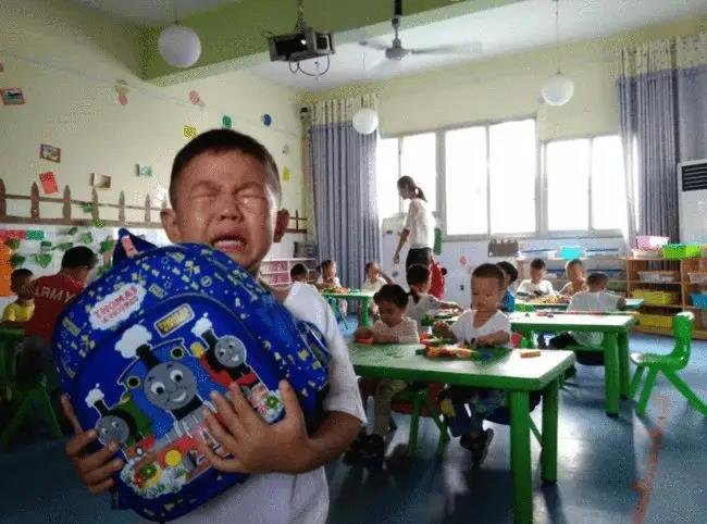 3岁萌娃不愿上自己家族的幼儿园，这背后的原因是什么？