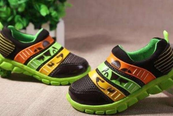 中国童鞋十大品牌是？