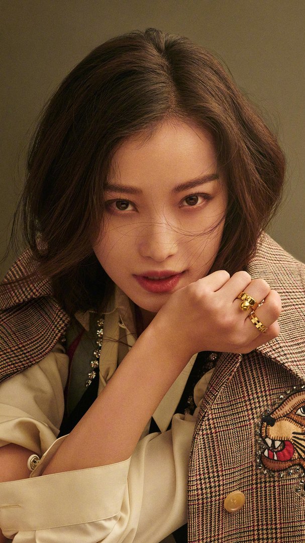 冯绍峰三任前女友与赵丽颖同台，与对方的前任偶遇会尴尬吗？