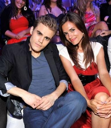 吸血鬼日记中男一号撕达凡现实生活中结婚了吗？好希望现实中他可以和女一号诶丽娜在一起哦