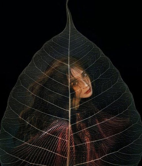 杨颖挑战碎玻璃大片，高级简装极具风格，腰和腿P过了吗？